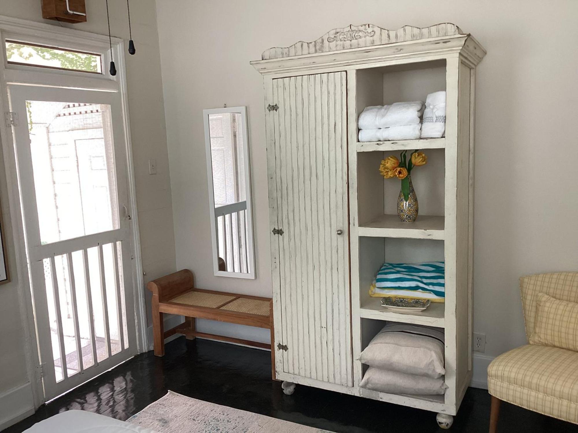 Downtown Oasis Unit 1 *